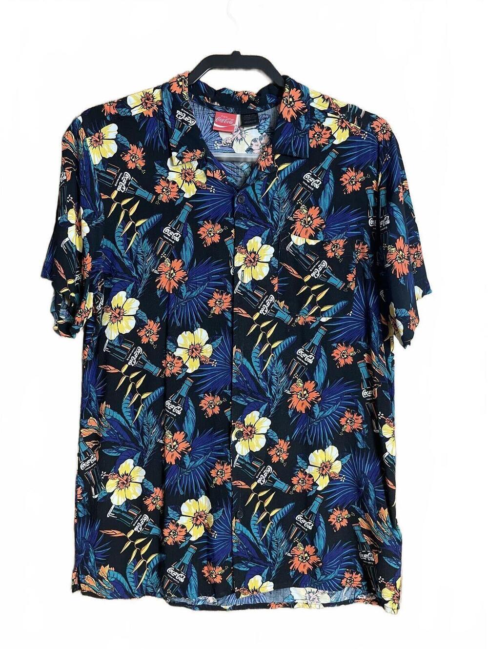 Coca-Cola branded men's tropical Hawaiian-style button-down shirt medium